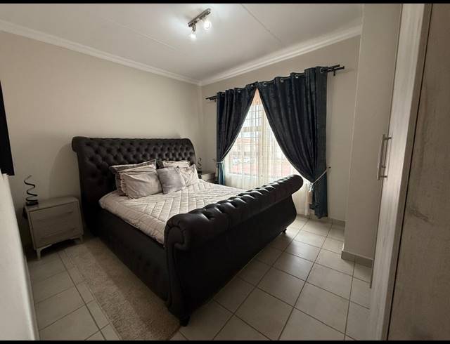 3 BEDROOM TOWNHOUSE FOR SALE IN WATERVAL EAST